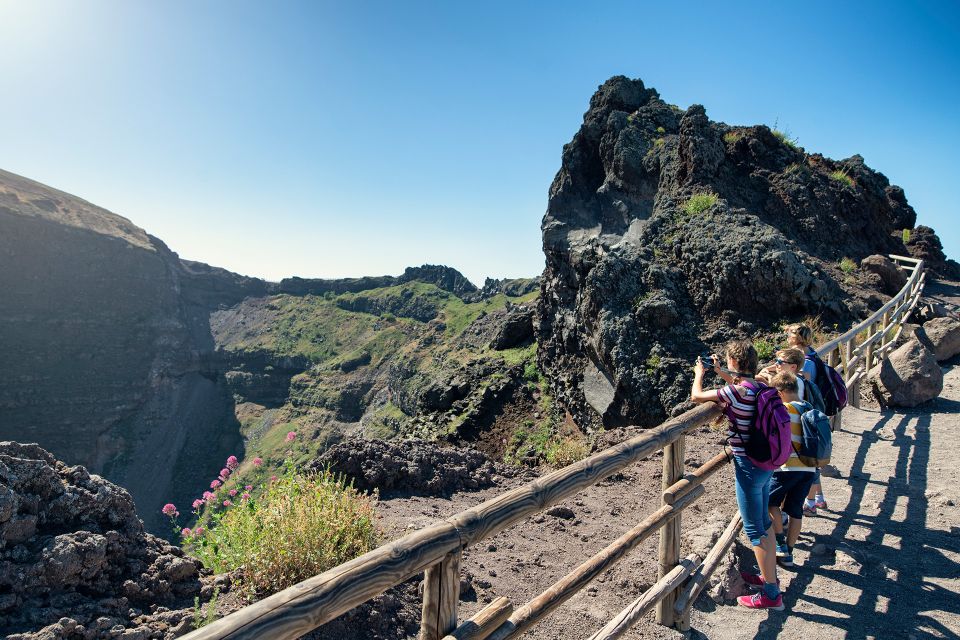 From Sorrento: Pompeii and Vesuvius Tour by Express Train - The return plan: back to Pompeii, then the train to Sorrento