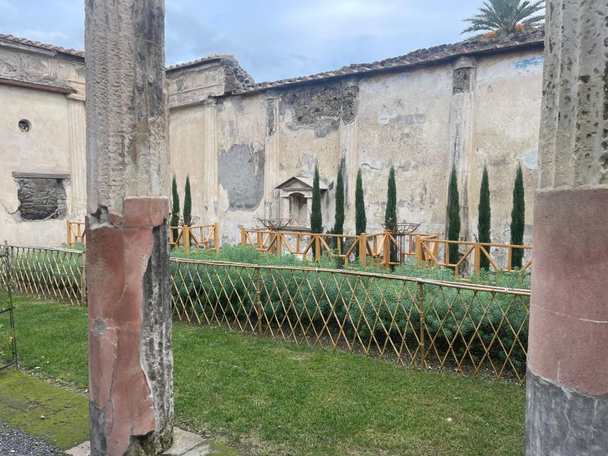 From Sorrento: Pompeii Guided Tour small group - Residential houses: imagining daily life beyond the monuments