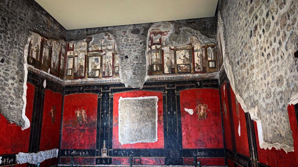From Sorrento: Pompeii & Vesuvius tour small group - Pompeii Highlights You’ll Actually Remember: Forum, Baths, Bakery, Houses