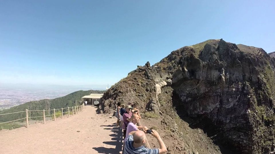 From Sorrento: Skip-the-Line Guided Vesuvius Hike and Lunch - Walking up to the crater rim: views are huge, effort is real