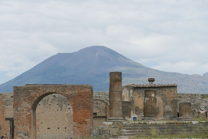 Full-Day Tour to Pompeii and Vesuvius with lunch from Naples - Who should book this Pompeii and Vesuvius tour?