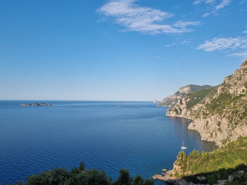 Get Memories of the Amalfi Coast - Ravello: Cathedral views and Villa Rufolo gardens
