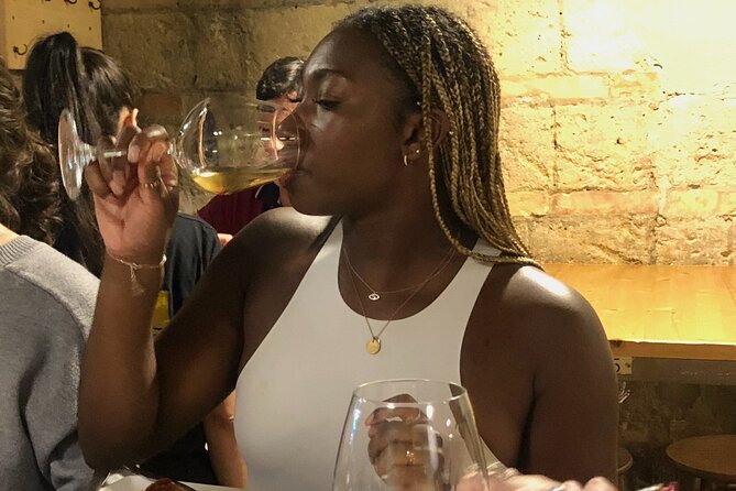 Guided, FUN Wine Tasting with Trivia Games, Napoli - Key highlights you’ll actually feel during the tasting