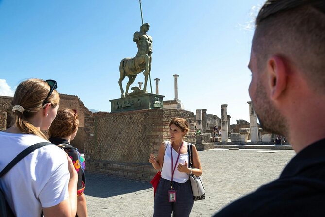 Guided tour of Pompeii with a local guide - Key Highlights