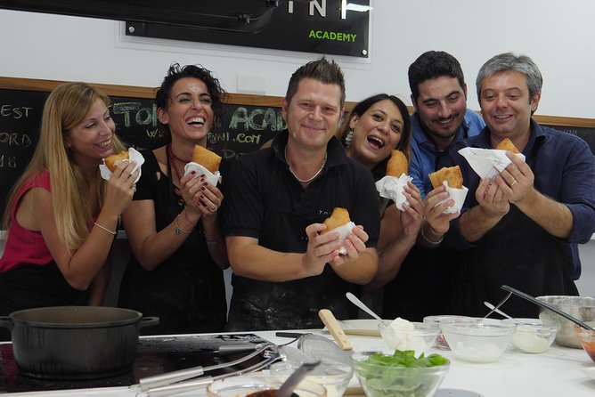 Homemade Pizza Class in Napoli - Lunch, Drinks, and the Sauce Lesson You’ll Actually Use