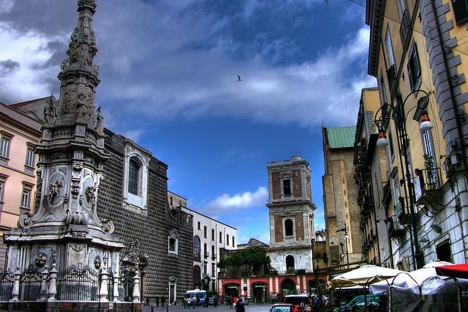 Incredible Naples: Private Walking Tour with Expert Local Guide - Walking the iron-and-glass spine: Galleria Umberto I