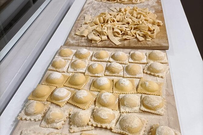 Lezione di Cucina : Pasta Fresca - Gnocchi alla sorrentina: tomato sauce, potato, and mozzarella