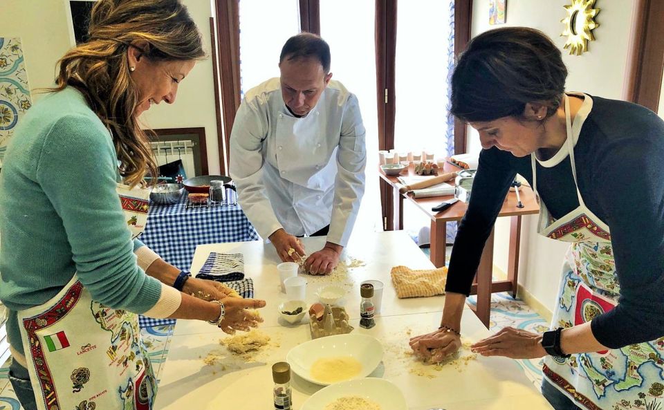 Make Neapolitan Pizza With A View Of Naples Like No Other - Getting to Int. 23 piano 5 and planning your return