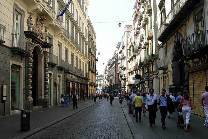 Naples - 4 hours in the streets of the city - Port’Alba into Via dei Tribunali: Decumanus Major, Churches, and Pizza-City Vibes