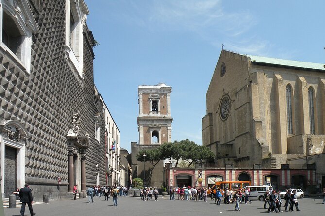 Naples - 4 hours in the streets of the city - Castel dell’Ovo and the Seafront: A Breather That Still Feels Like Naples