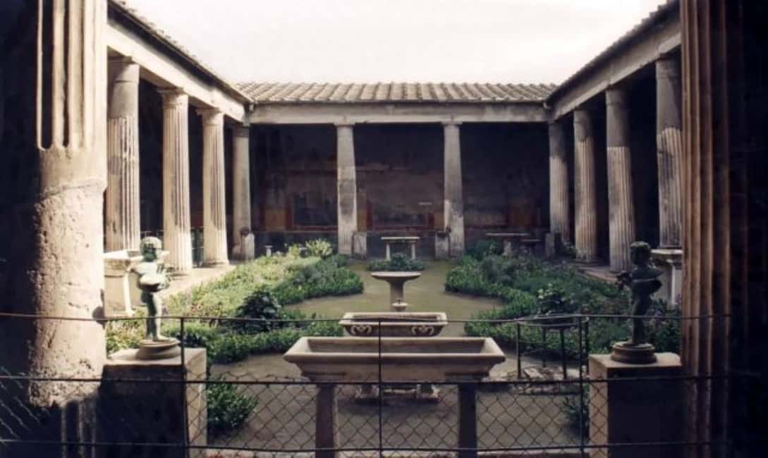 Naples: Amalfi Coast, Sorrento and Pompeii Day Trip - FAQ