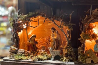 Naples Attractions Walking and Sightseeing Tour - Spaccanapoli to Piazza Gesù Nuovo: Churches, Legends, and Street-Scale Meaning