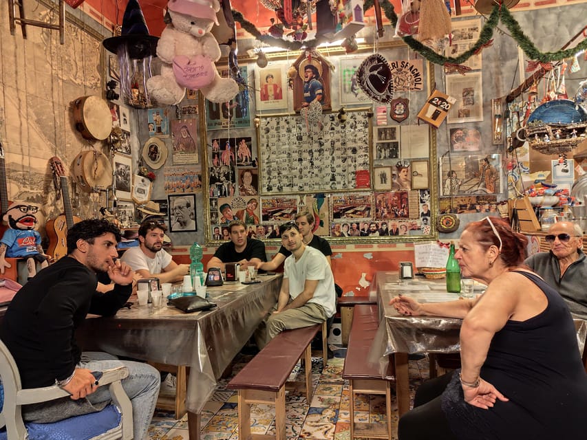 Naples: Authentic Family Home Lunch with Music Show & Spanish Quarters Tour - Meeting at Toledo: quick start, real neighborhood energy
