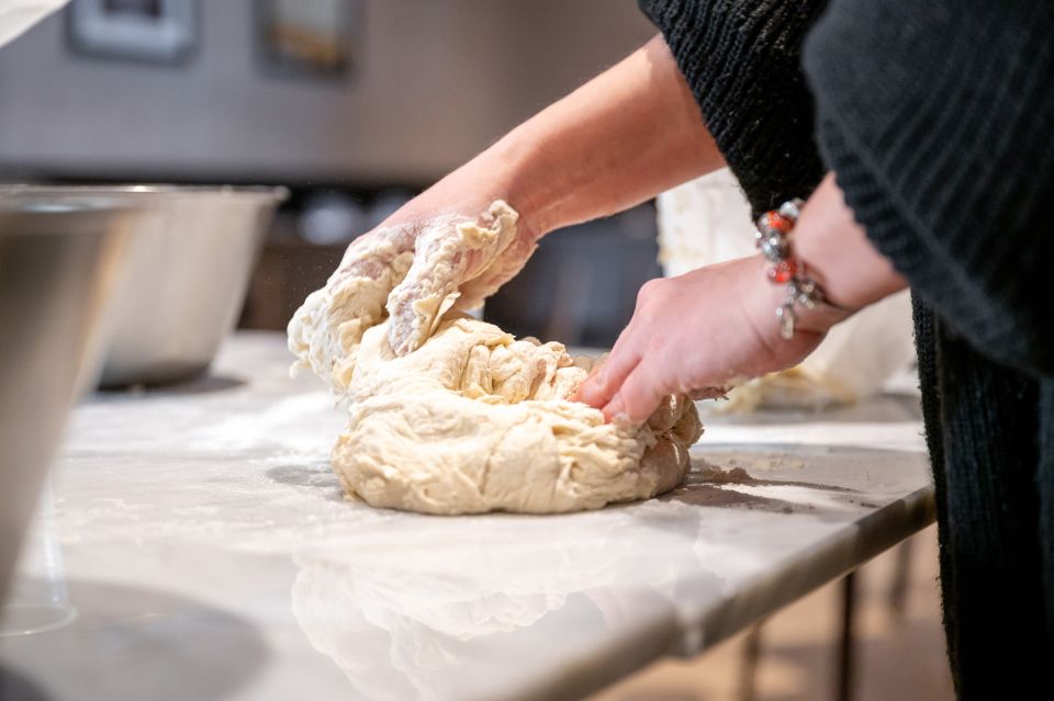 Naples: Authentic Neapolitan Pizza Making Class - What to wear and how to get ready (without overthinking it)