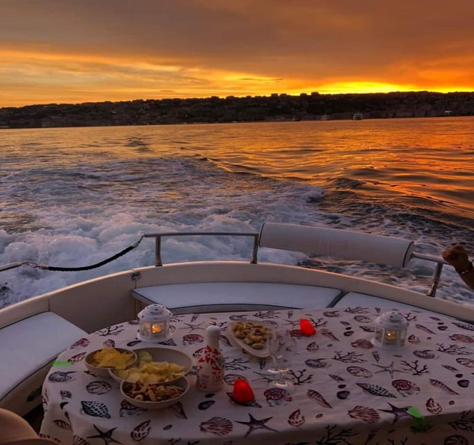 Naples: Bay of Naples Sunset Experience with Prosecco - Who this Naples Prosecco sunset cruise fits best