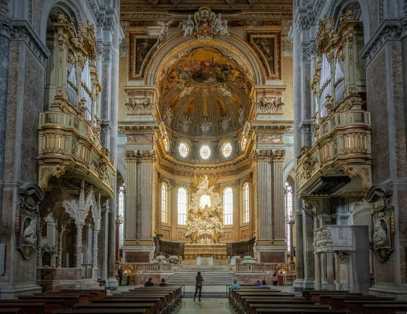 Naples behind the scene walking guided tour - Why Naples Legends Start at Piazza Bellini