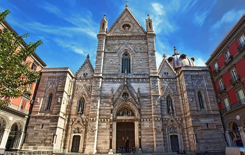 Naples behind the scene walking guided tour - Spaccanapoli and the Hospital of Dolls: Naples gets weird for a reason