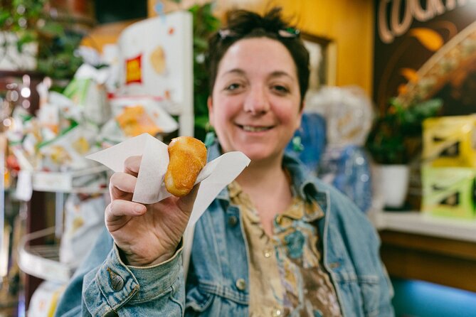 Naples by Night: Ultimate Neapolitan Tasting Tour - Pizzette, Mozzarella, Provola, and Taralli: The Savory Core