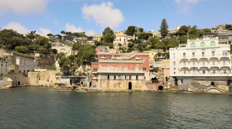 Naples: Castel dell'Ovo Boat Tour with Snorkeling & Aperitif - Naples Gulf in 3 Hours: the rhythm of this boat tour