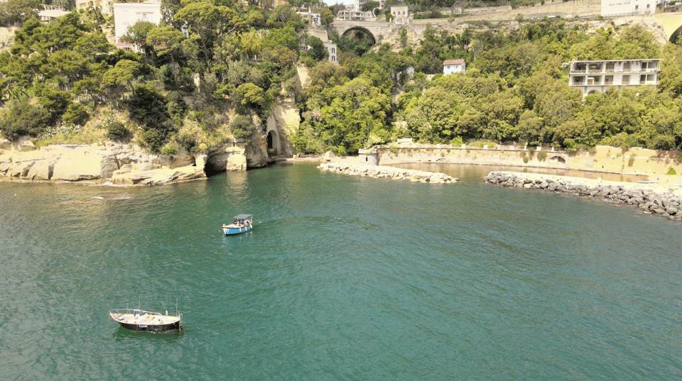 Naples: Castel dell'Ovo Boat Tour with Snorkeling & Aperitif - Weather and safety reality check (the one thing to respect)