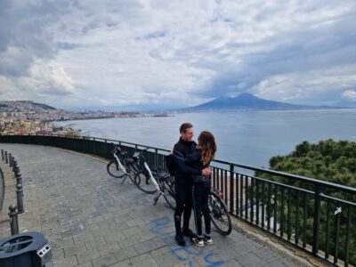 Naples: City Highlights Guided Bike Tour - Meeting at Bicycle House and what the first minutes feel like