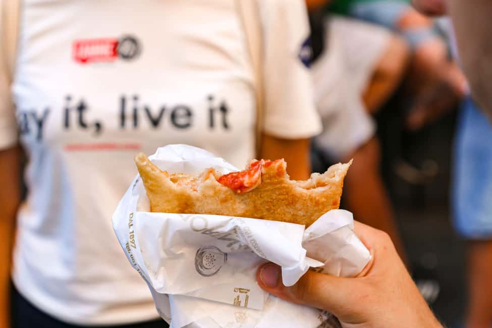 Naples: Culture & Street Food with a Local Guide - Duomo area to Via dei Tribunali: first flavors and the city’s rhythm