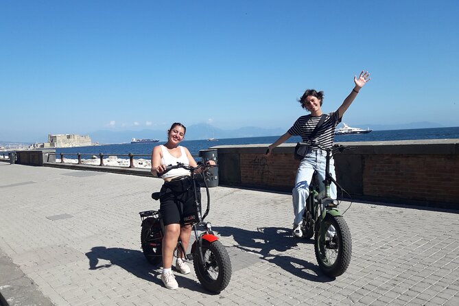 Naples electric bike tour Partenope - Castel Nuovo (Maschio Angioino): a medieval landmark with city power vibes