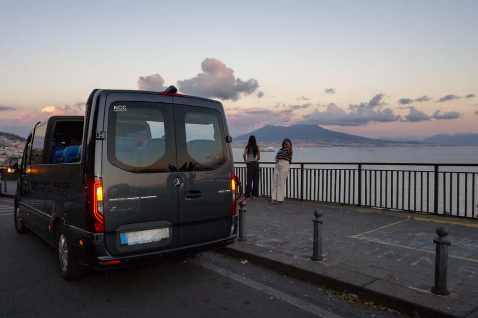 Naples: Evening Sightseeing with Gourmet Dinner - Via Posillipo, Via Manzoni, and Via Petrarca: your best photo stretch