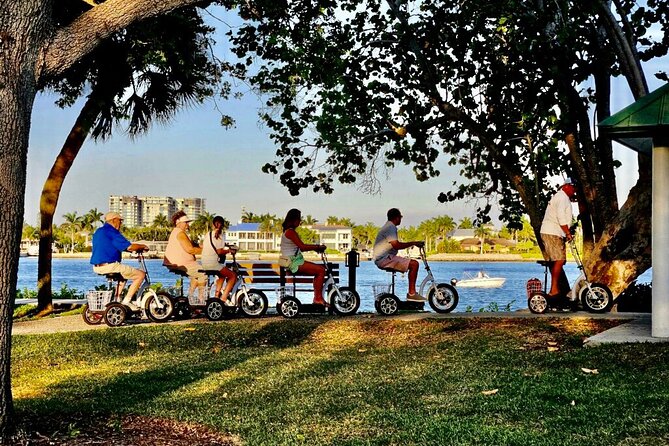 Naples Famous Sunset Tour -Trike Tour at Sunset All Ages Electric - Palm Cottage: a quiet history break between sunset scenes
