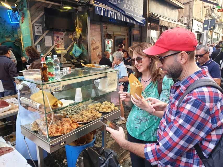 Naples: Food Tour with Davide - Pignasecca Market: The Mediterranean Market Culture Moment