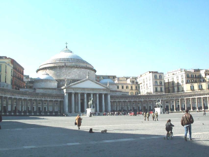 Naples: Full-Day City Tour with Pompeii and Sorrento - Meta di Sorrento viewpoint: the bay looks huge
