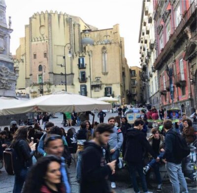 Naples: Guided Pub Crawl in the Old Town - The 2.5-hour plan: how the Old Town walk stays fun, not awkward