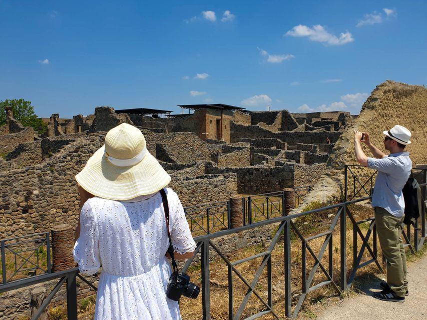 Naples: Half-Day Pompeii Tour - Inside Pompeii: from thermal baths to the House of Faun