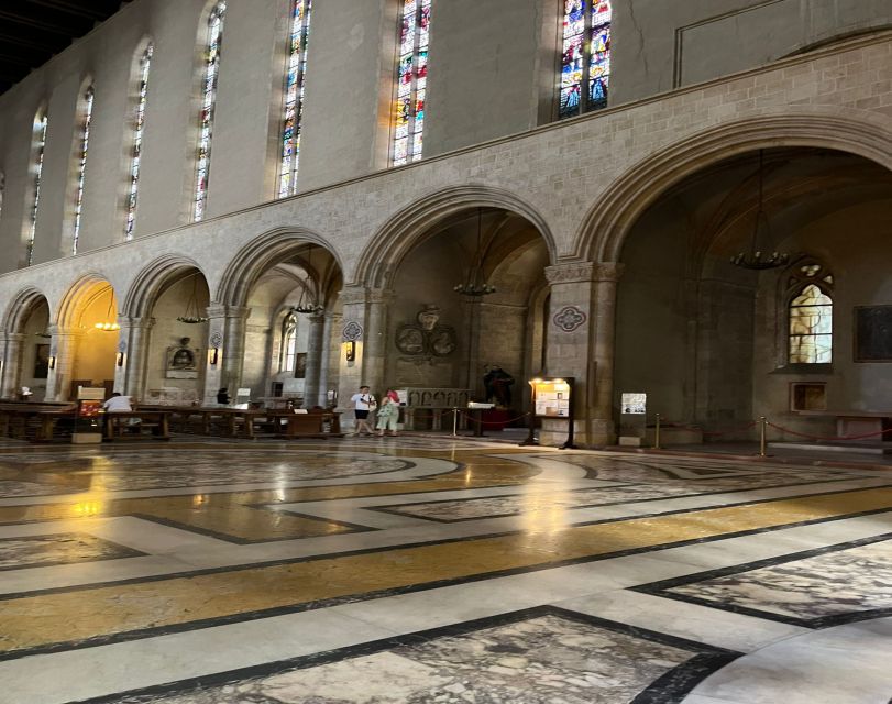 Naples Historic Center: Traditions, Legends & Folklore Tour - Saint Gregorio Armeno: nativity artisans and the craft behind the scene