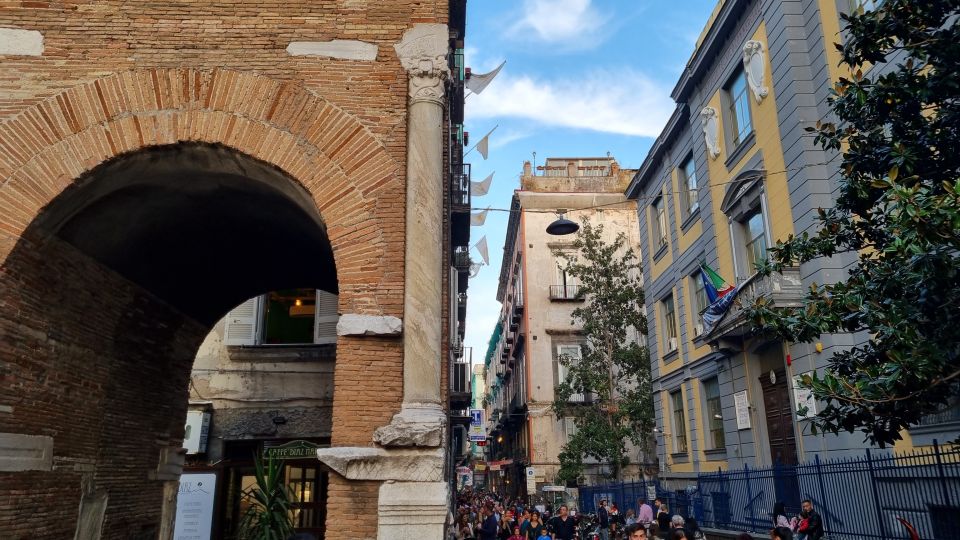 Naples: Historic City Center Guided Walking Tour - Pace, timing, and what to wear for a 2-hour center walk
