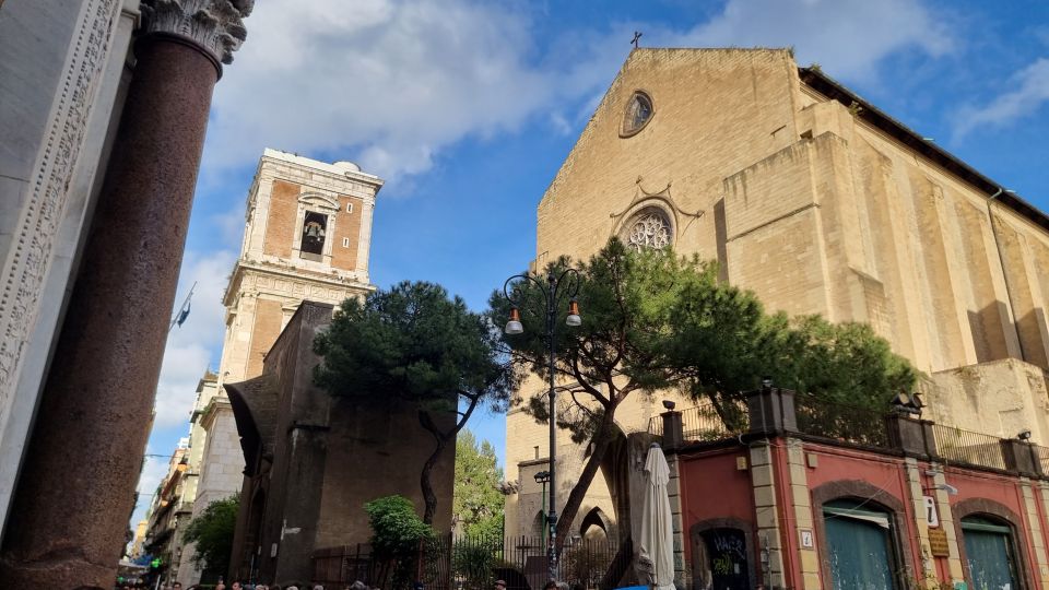 Naples: Monuments and Historic District Self-Guided Tour - Santa Chiara to San Lorenzo: Gothic and Renaissance Stopping Points