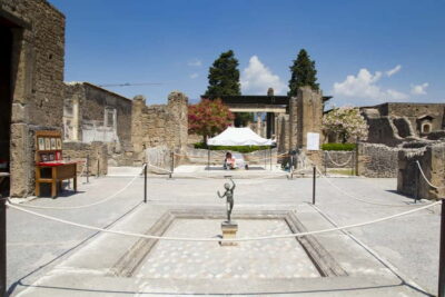 Naples or Sorrento: Full-Day Pompeii and Mount Vesuvius Tour - Entering Pompeii: Skip the Ticket Line and Get the “How to See This Place” Guide