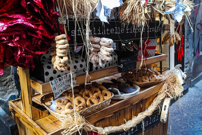 Naples Photo and Street-Food Walking Tour - Spaccanapoli in 10 minutes: the heartbeat shot that you can’t fake