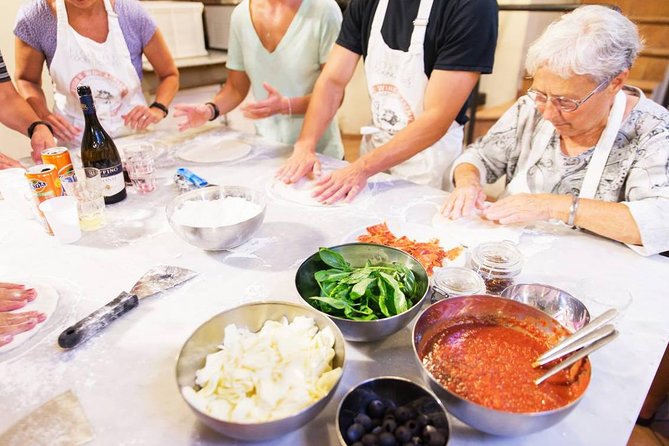 Naples Pizza Cooking Class - Why this Naples pizza class makes a smart city break