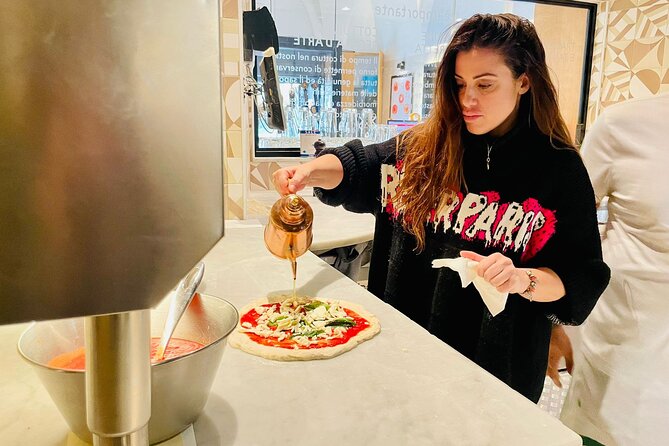 Naples: Pizza Making Class with Professional Pizzaiolo - Key things I’d book this for
