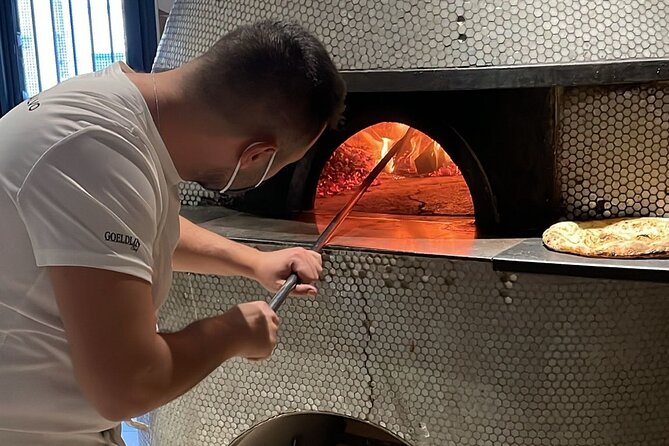 Naples: Pizza Making Class with Professional Pizzaiolo - Lunch vs dinner: which slot makes sense for your Naples day