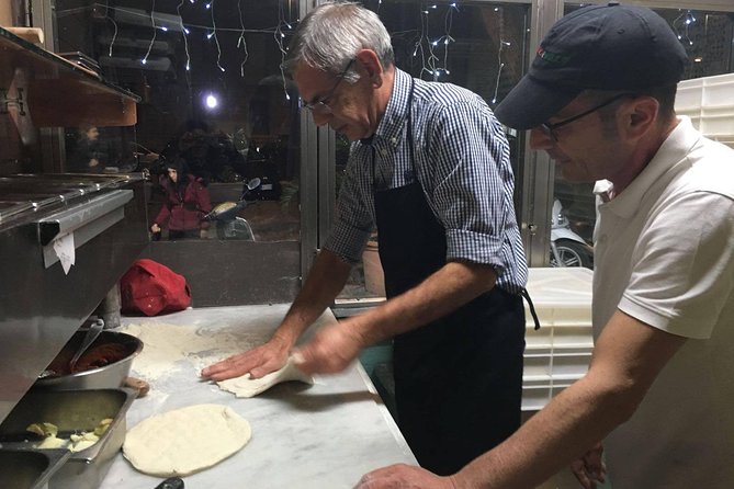Naples Pizza-Making: From Dough to Dessert & Wine at Pizzeria - Dessert and the Chocolate Twist: Straccetti di Pizza al Cioccolato