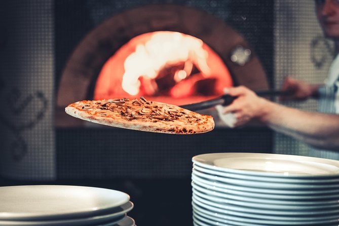 Naples Pizza-Making: From Dough to Dessert & Wine at Pizzeria - Where You Start in Naples: Toto’ Sapore and Getting Oriented