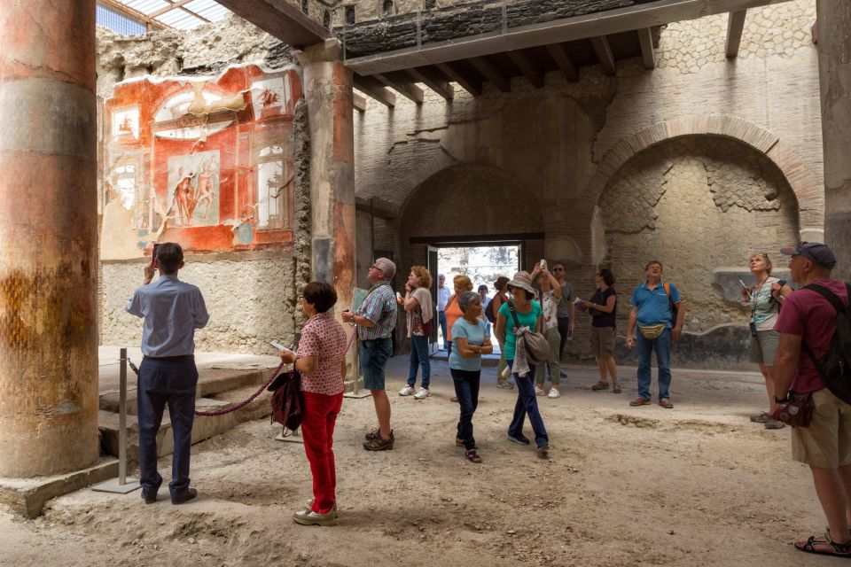 Naples: Pompeii and Herculaneum Private Walking Tour - What makes a private guide worth it