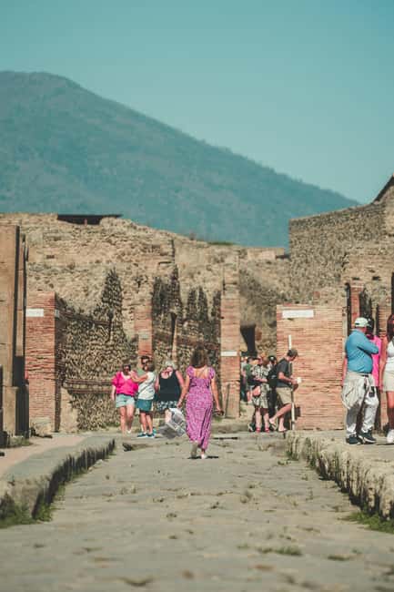 Naples: Pompeii Skip-the-Line Ticket with Round-Trip Bus - Naples to Pompeii by Bus: Quick, Direct, and Lower-Stress