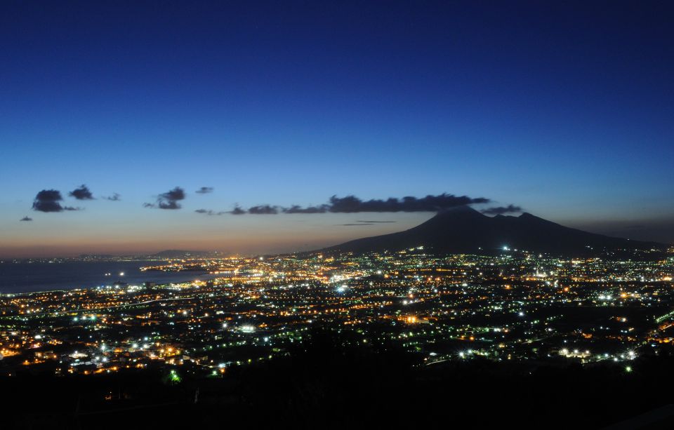 Naples: romantic dinner on the rooftop terrace - Where It Starts: Via Partenope and the Sea-Front Atmosphere
