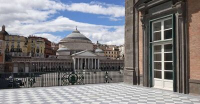 Naples: Royal Palace and Spanish Quarter Private Tour - Meeting at the Royal Palace entrance: the part people mess up