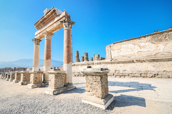 Naples/Salerno Port: Pompeii & Vesuvius - lunch or wine tasting - 8 Hours From the Port: Pompeii and Vesuvius Without the Guesswork