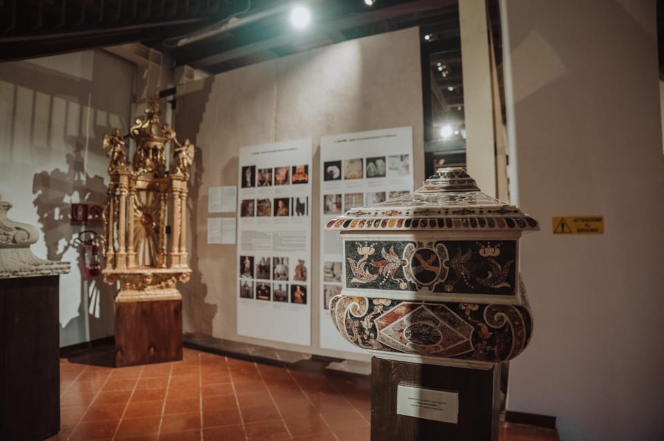 Naples: Santa Chiara Cloister Guided Group Tour - Should you book this Santa Chiara Cloister tour?