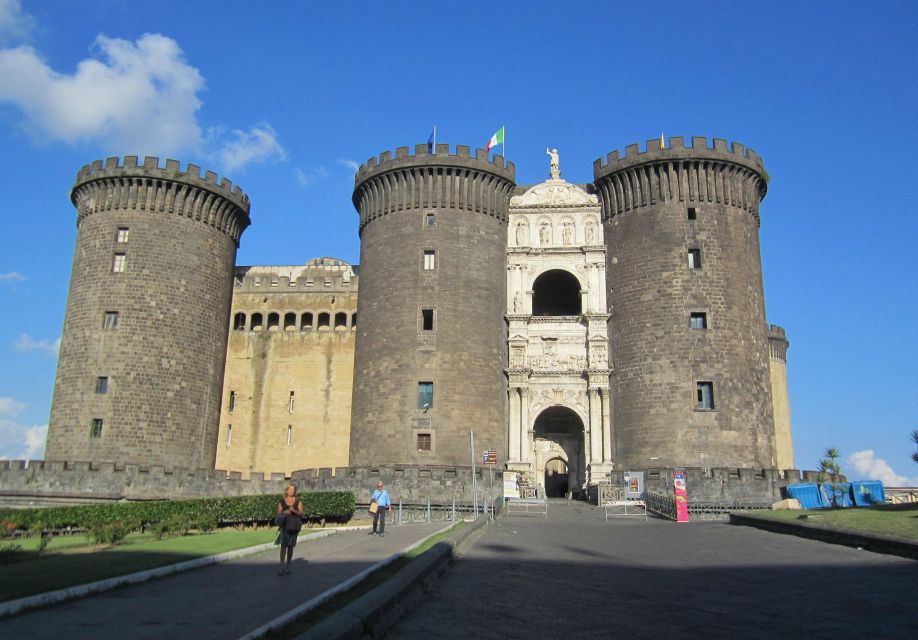 Naples Sightseeing Tour for Small Groups - Getting Oriented Fast: 2 Hours, Small Group, Minibus and Walk